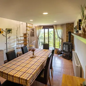 Specious Manitu In Forest Countryside Apartman